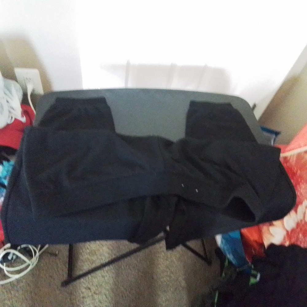 Sonoma Women's Sweatpants with front pockets.NWT - Picture 5 of 5